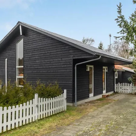 Gabi - 700m From The Sea In Lolland- Falster And Mon By Interhome Bøtø By