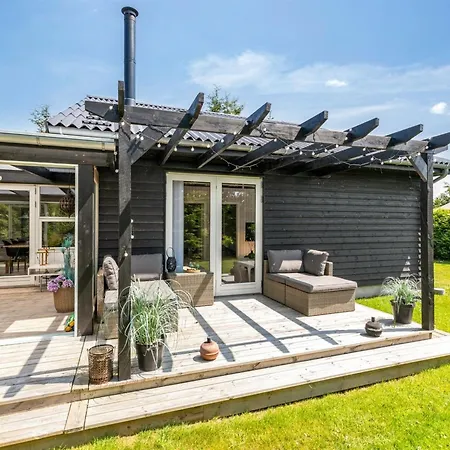 Gabi - 700m From The Sea By Interhome *