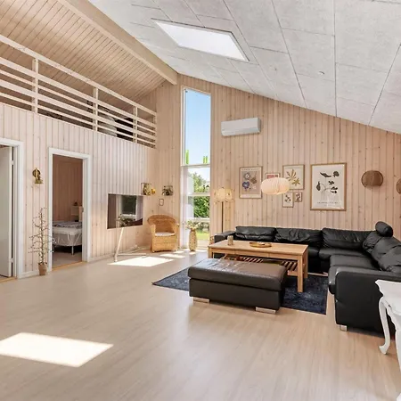 Gabi - 700m From The Sea By Interhome